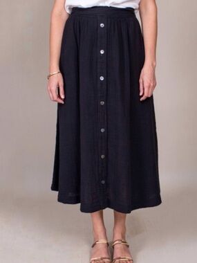 XiRENA Black Button-Front Midi Skirt with Elastic Waist